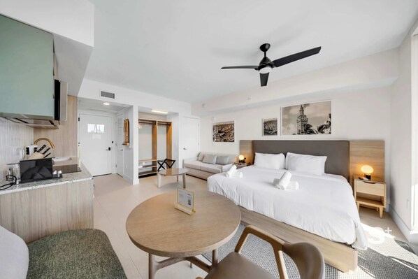 Iron/ironing board, WiFi, bed sheets, wheelchair access