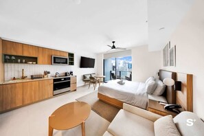 Ferros/tábuas de passar roupa, Wi-Fi, roupa de cama