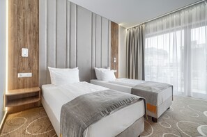 In-room safe, desk, laptop workspace, cribs/infant beds