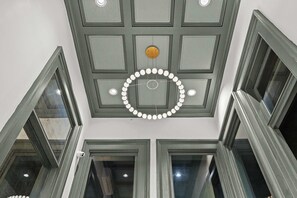 Interior - Stylish studio in Louisville's medical district (Louisville)