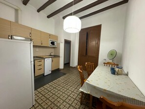 1 habitación y acceso a internet 