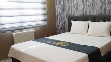 1 habitación, ropa de cama de alta calidad y escritorio