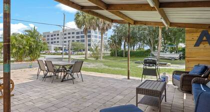 Secluded 4BR Bungalow w/ Amazing Outdoor Space