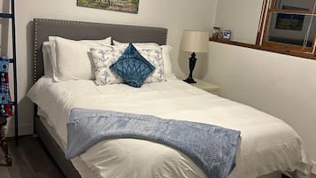 2 chambres, fer et planche à repasser, Wi-Fi, draps fournis