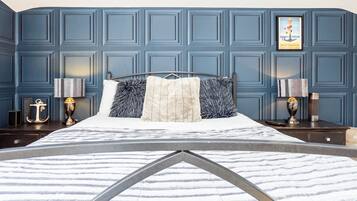 4 bedrooms, desk, iron/ironing board, travel crib