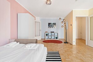 Living area - 4ty3-Apartments Naschmarkt City Apt (Vienna)