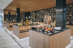 Free daily buffet breakfast - Grand Elisabeth (Bad Ischl)