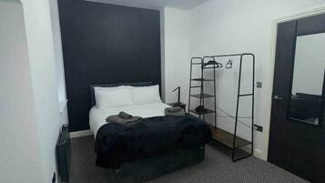 2 Schlafzimmer, Bügeleisen/Bügelbrett, WLAN, Bettwäsche