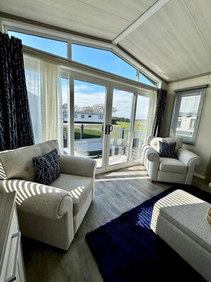 تلفزيون، مدفأة