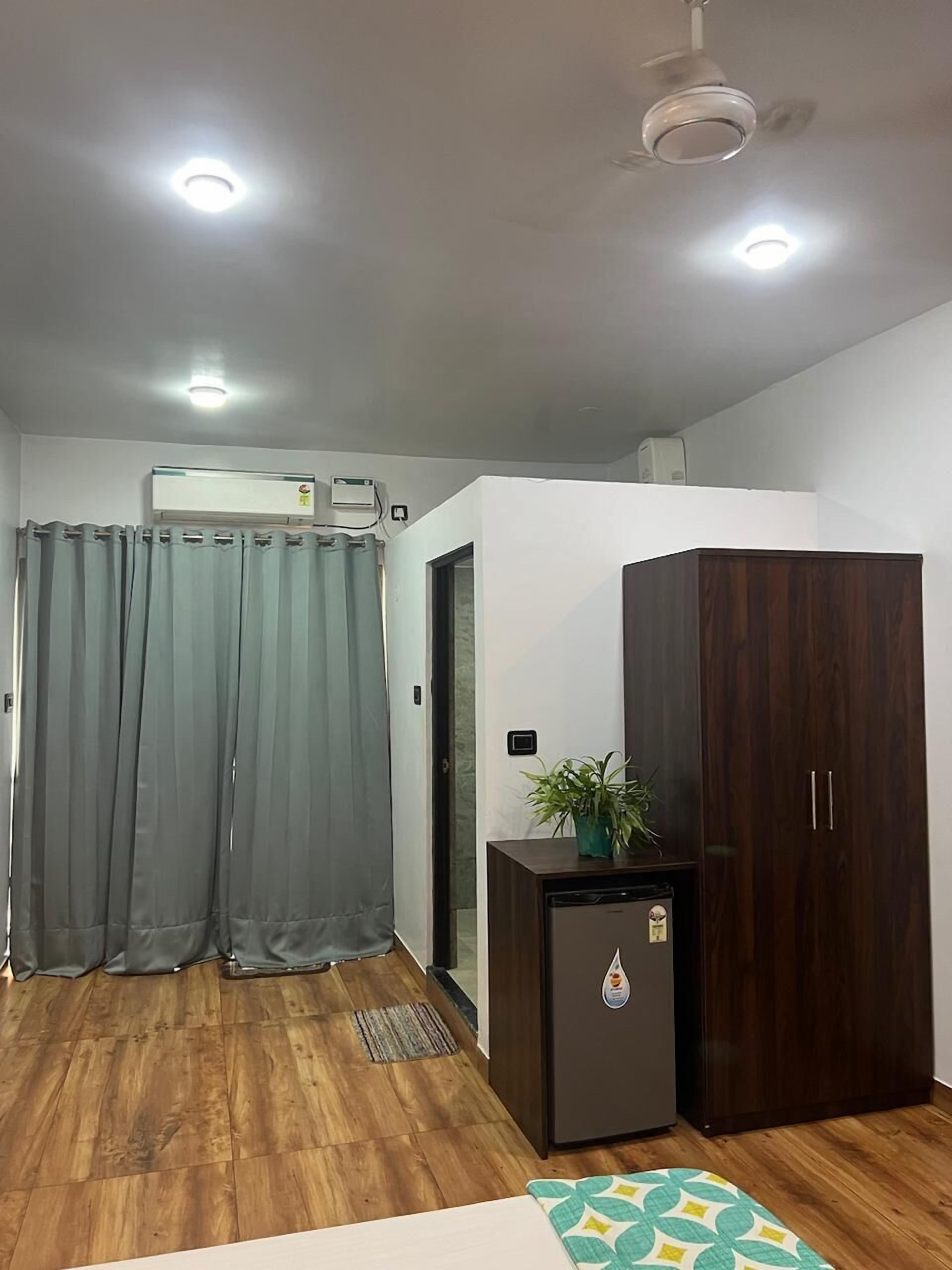 Luxury Double Room | Individually decorated, individually furnished, laptop workspace