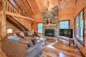 Smart-TV, Kamin, Tischfußball