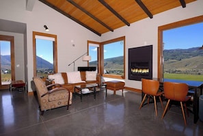 TV, fireplace, offices