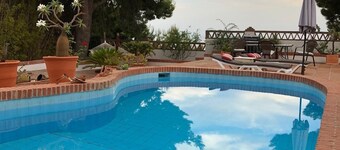 Charming cottage outside Frigiliana with AC, WiFi