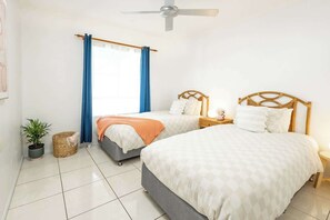 2 chambres, fer et planche à repasser, Wi-Fi gratuit, draps fournis