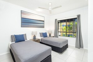 2 bedrooms, desk, iron/ironing board, free WiFi