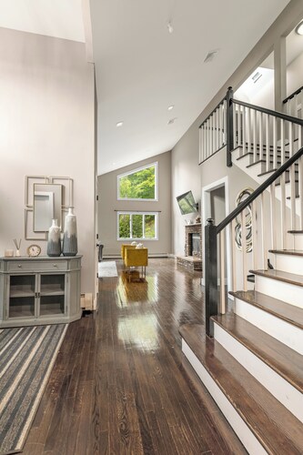 Awesome Country Retreat - 4BR - Private & Peaceful