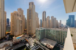 Property grounds - 1 BR La Vie Private beach JBR Dubai Marina (Dubai)