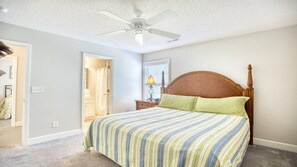 3 habitaciones, tabla de planchar con plancha, wifi y ropa de cama 