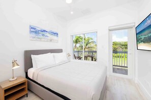 3 chambres, bureau, accès au Wi-Fi (inclus), literie fournie