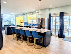 Fridge, microwave, dishwasher, coffee/tea maker