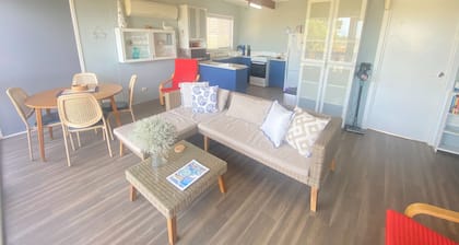 Straight to the Point - Sea views from balcony, dog friendly!