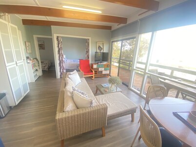 Straight to the Point - Sea views from balcony, dog friendly!