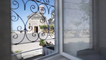 Appartement, 1 chambre, vue mer, rez-de-chaussée | Coin séjour