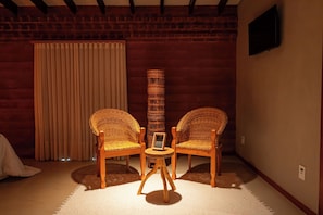 Premium Suite | 1 bedroom, soundproofing, free WiFi, bed sheets