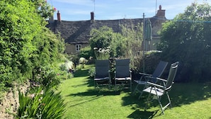 Uklassifisert bilde, 2 av 18, knapp