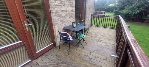 Elegantly Refurbed 2BD in Shankill - 3km from Bray