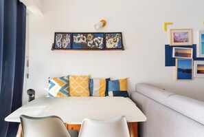 Interior - Modern 1BD Apartment, Saint-Lambert (Paris)