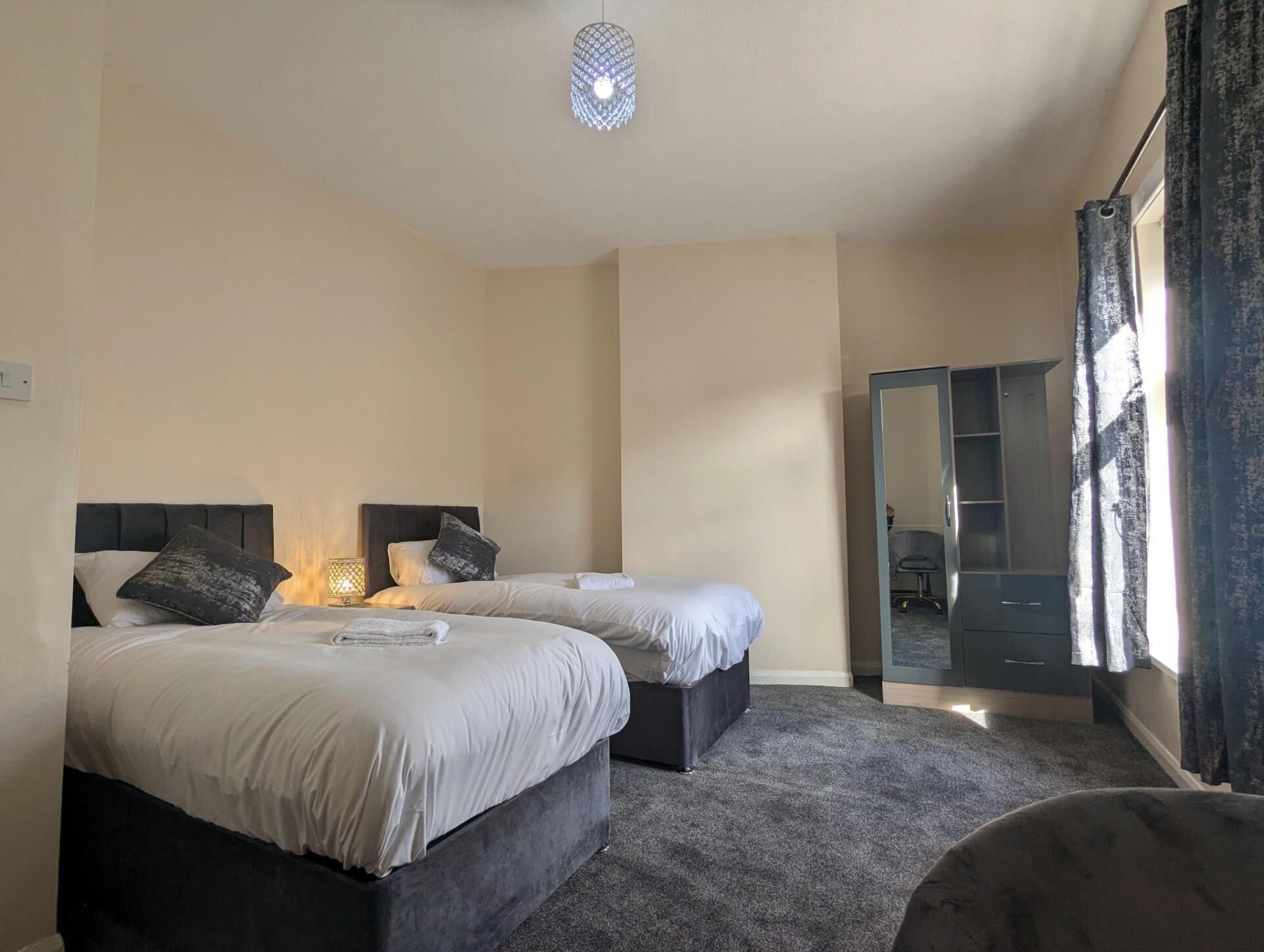 6 Schlafzimmer, Internetzugang, Bettwäsche