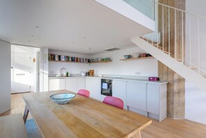 Fridge, oven, stovetop, dishwasher - Chic 1BD Warehouse Conversion, Hackney (Greater London)