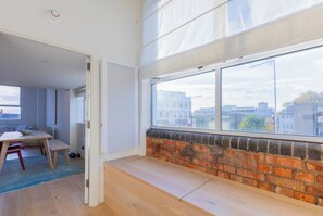 Interior - Chic 1BD Warehouse Conversion, Hackney (Greater London)