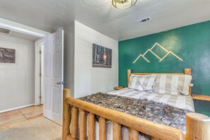 Interior - < 1 Mi to Grindstone Lake: Ruidoso Home w/ Grill! (Ruidoso)