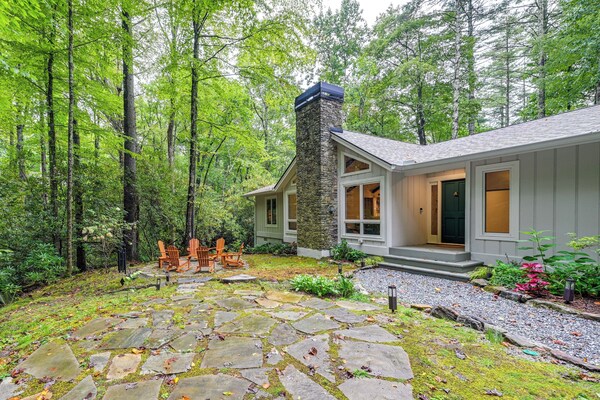 Sapphire Home W/ Fireplace Near Skiing & Hiking! - Sapphire, NC