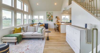 Kalispell Mountain Getaway w/ Fire Pit!