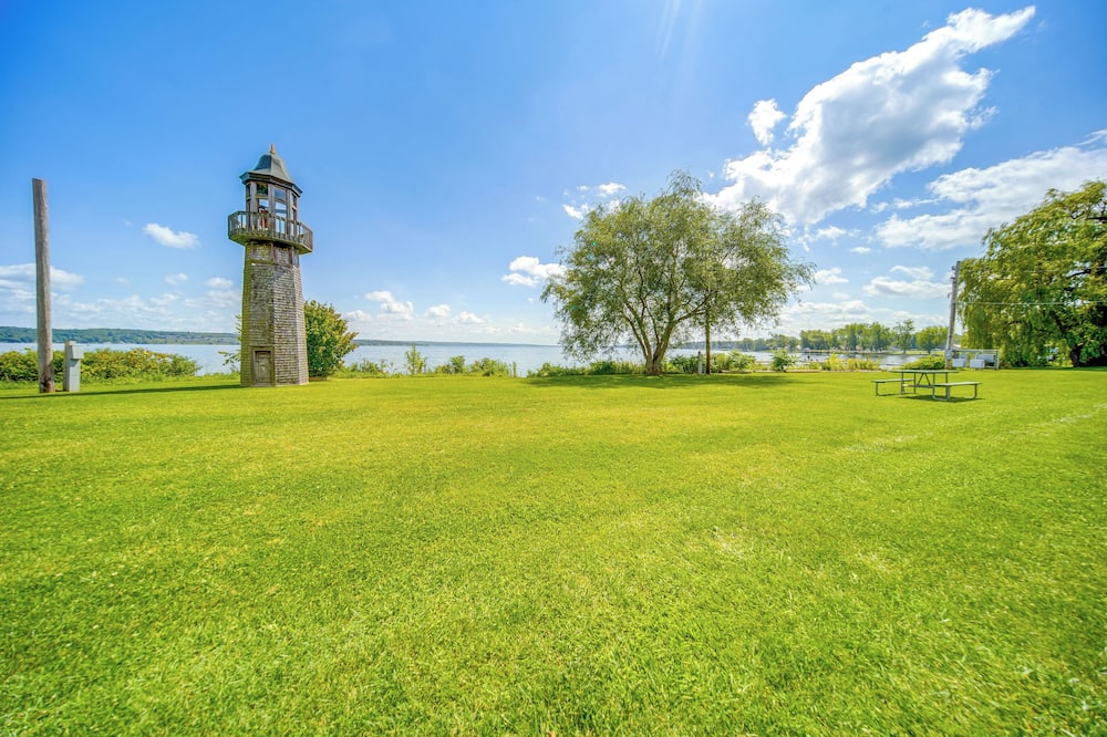 Mayville Getaway w/ Deck: Near Chautauqua Lake! - Bemus Point, NY