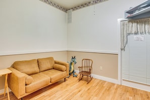 House (1 Bedroom) | Interior