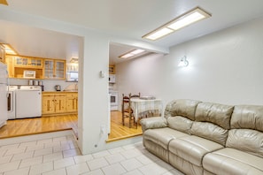 House (1 Bedroom) | Interior
