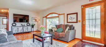 Spacious Cottage Grove Haven Near Downtown St Paul