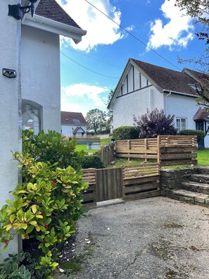 Property grounds - Beautiful Cosy Cottage in Aberporth (Aberporth)