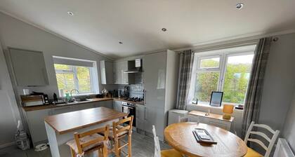 Holiday Let Tresaith - Clos Y Hendy Lodge