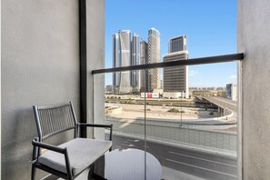 Deluxe Studio, Balcony, City View | Balcony - Waves - Fully Equipped Studio for a Perf (Dubai)