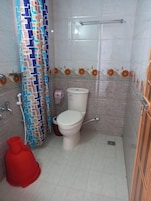 Free toiletries, towels, soap, shampoo