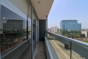 Apartment | 2 bedrooms, Internet - w Comfy 2BR w Park View in Miraflores (Lima)