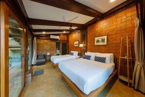 5 habitaciones, tabla de planchar con plancha, wifi y ropa de cama