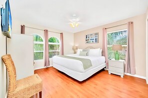 6 habitaciones, tabla de planchar con plancha, wifi y ropa de cama 