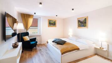 Family Apartment, 3 Bedrooms, City View | 3 bedrooms, soundproofing, free WiFi