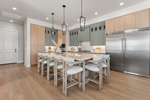 Townhome, Multiple Bedrooms | Private kitchen | Fridge, oven, coffee/tea maker, electric kettle - Sensory Escape 8 Bedroom Townhouse (St. George)